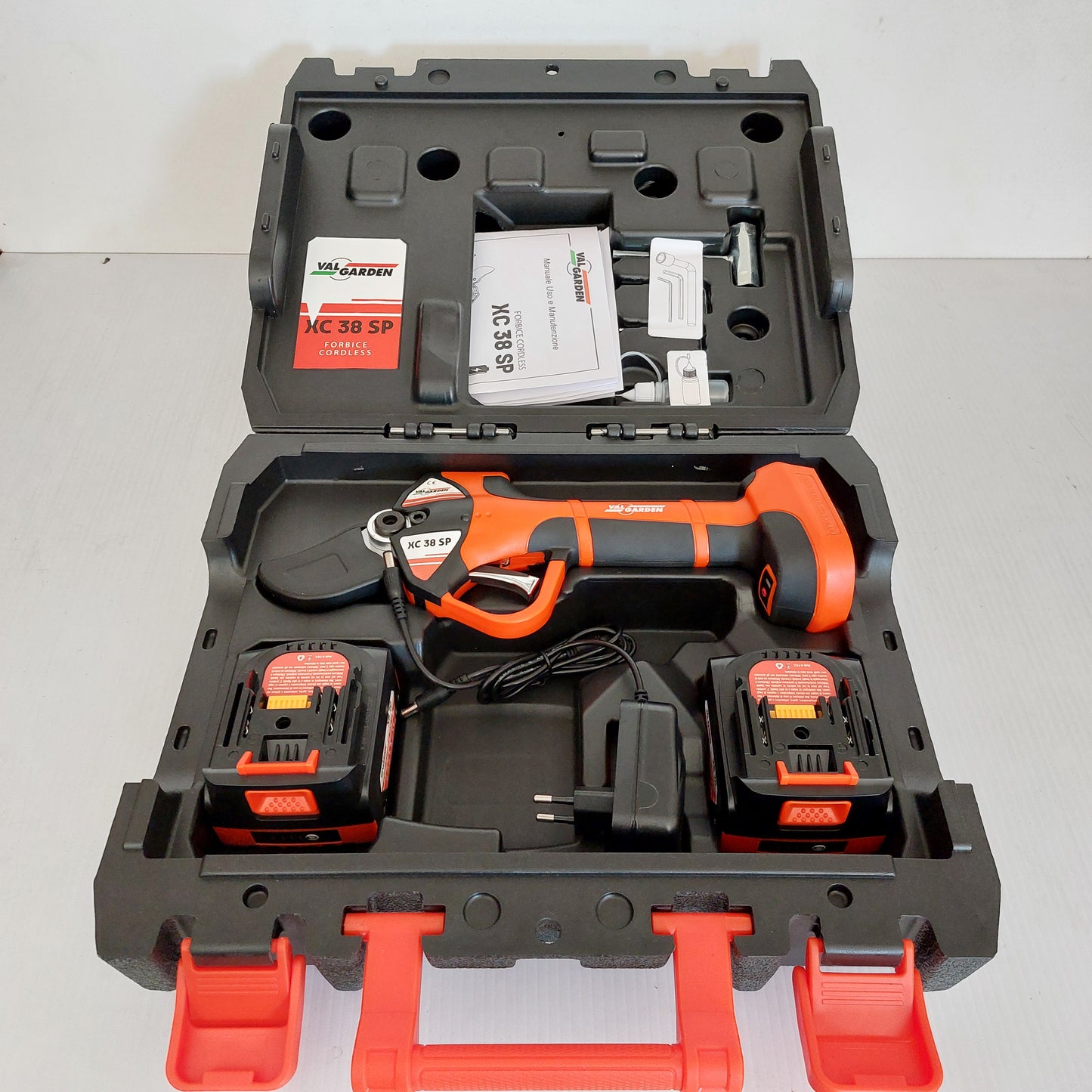 Forbice elettrica VALGARDEN XC38SP + 2 Batterie