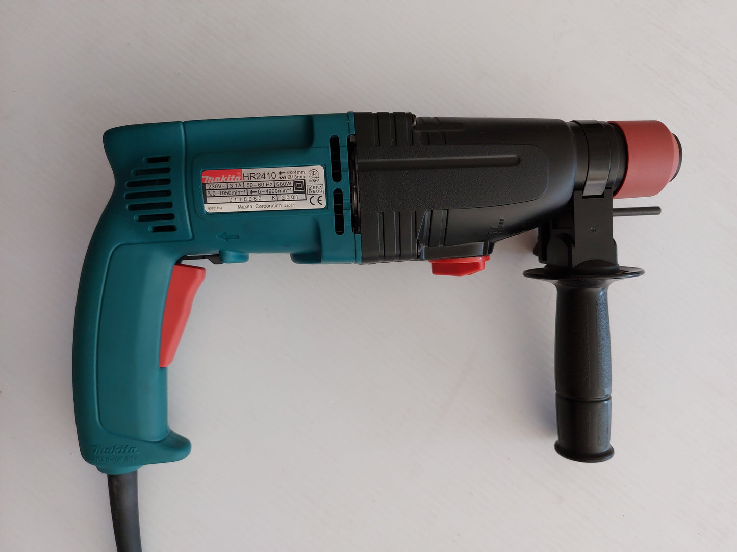 Martello perforatore MAKITA HR 2410