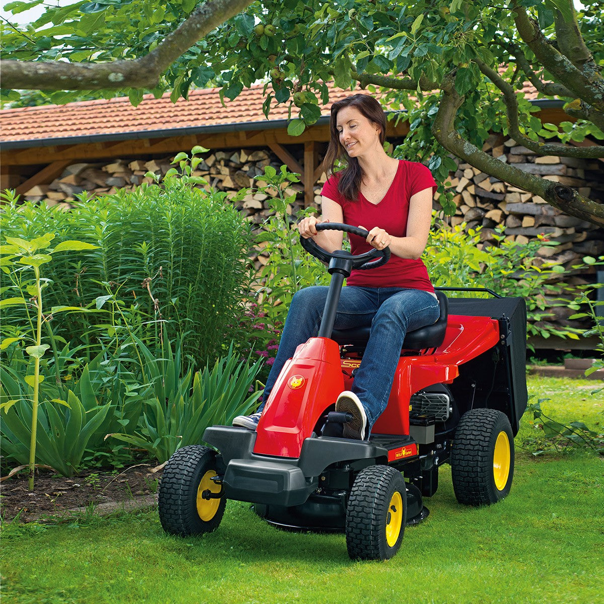 Trattorino tagliaerba Wolf Garten Scooter HYDRO 76