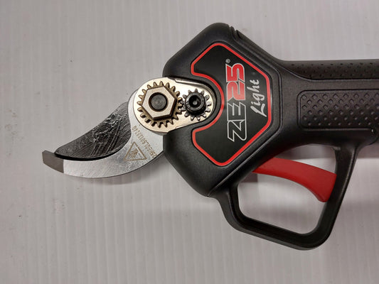 Forbice ZANON ZE 25 LIGHT + 2 BATTERIE